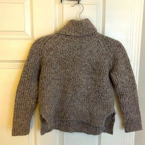 Super cute confetti pattern. Fits small. Mid-waist length.